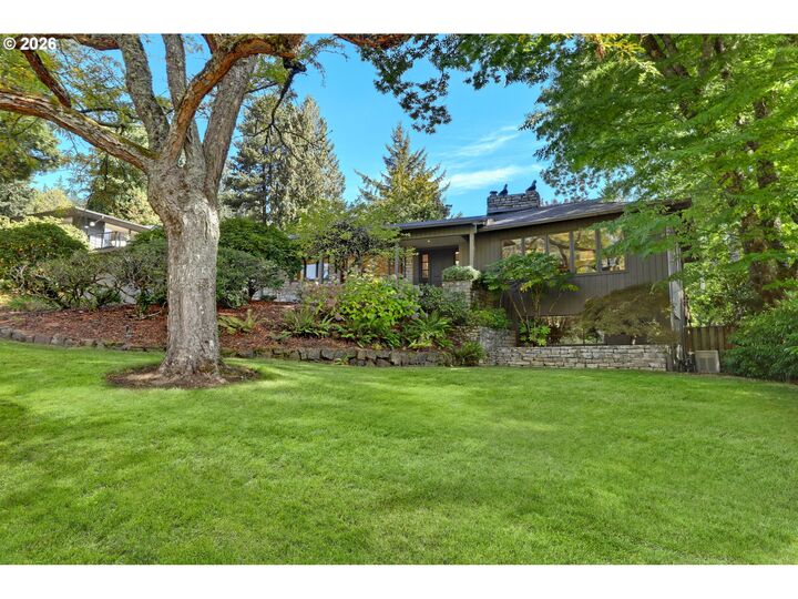 Property Photo:  3646 SW 50th Ave  OR 97221 