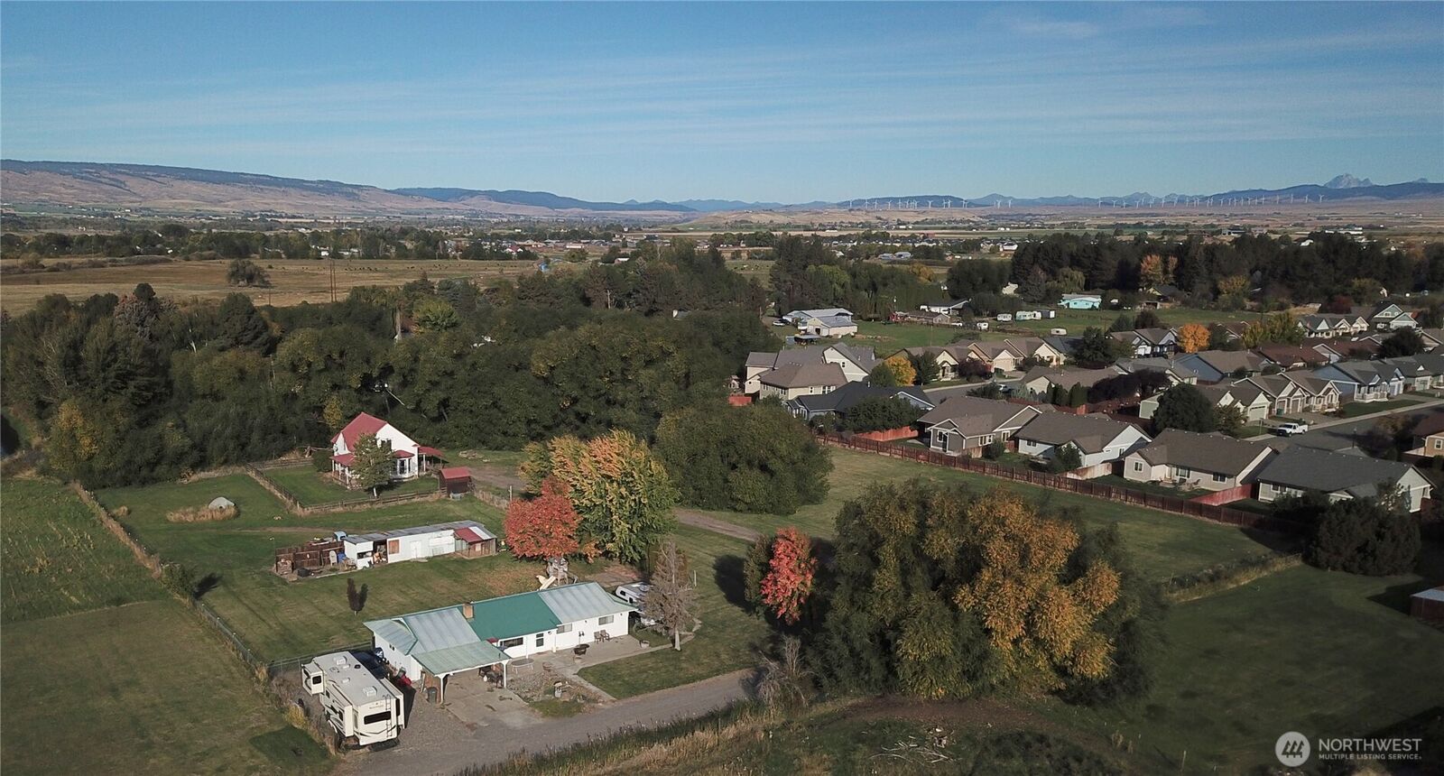 Property Photo:  507 W Helena Avenue  WA 98926 