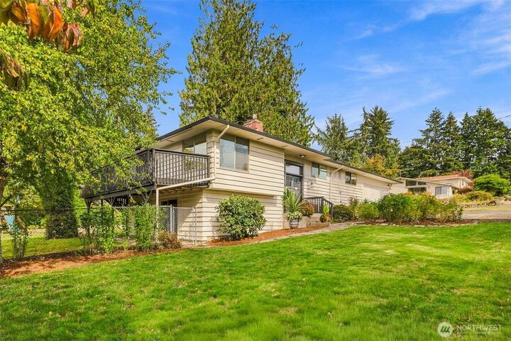 Property Photo: 10814 SE 304th Street WA 98092