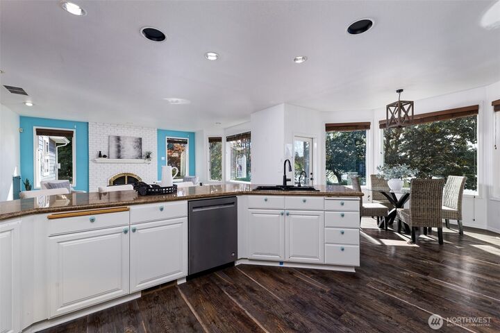 Property Photo:  1860 E Island Lake Drive  WA 98584 