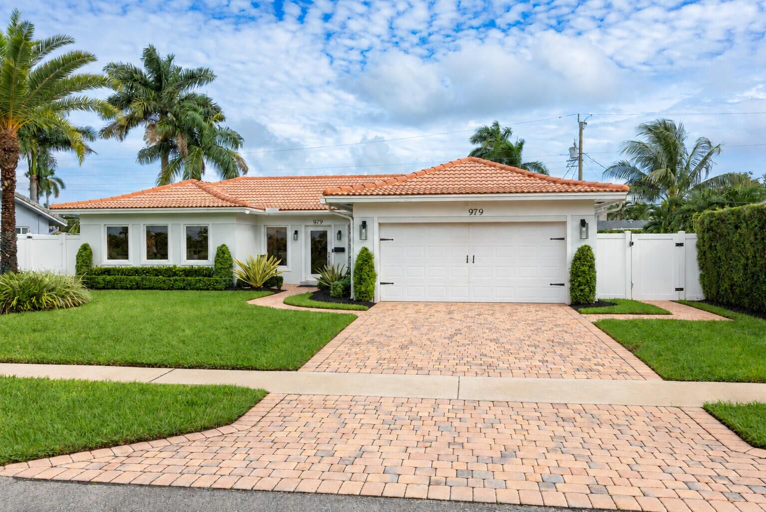 Property Photo:  979 SW 13th Drive  FL 33486 