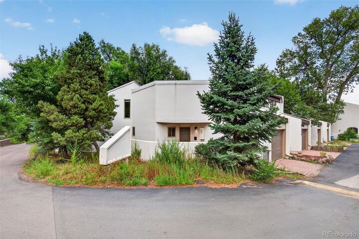 Property Photo:  102 Creekside Lane  CO 80906 
