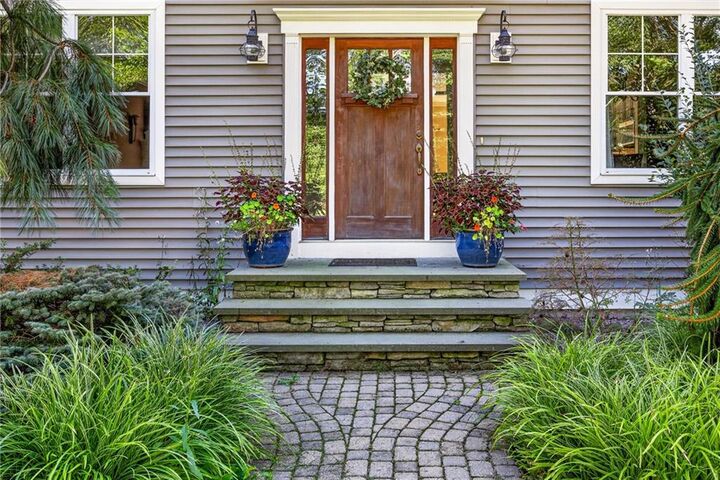 Property Photo: 3640 Commodore Oliver Hazard Perry Highway RI 02879