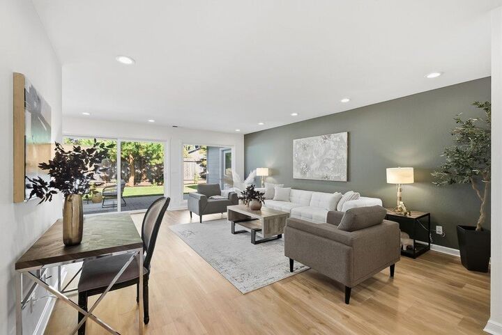 Property Photo:  506 Mountain View Avenue  CA 94002 