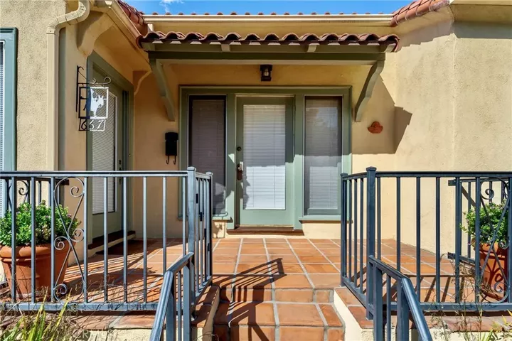Property Photo:  667 W Grandview  CA 91024 