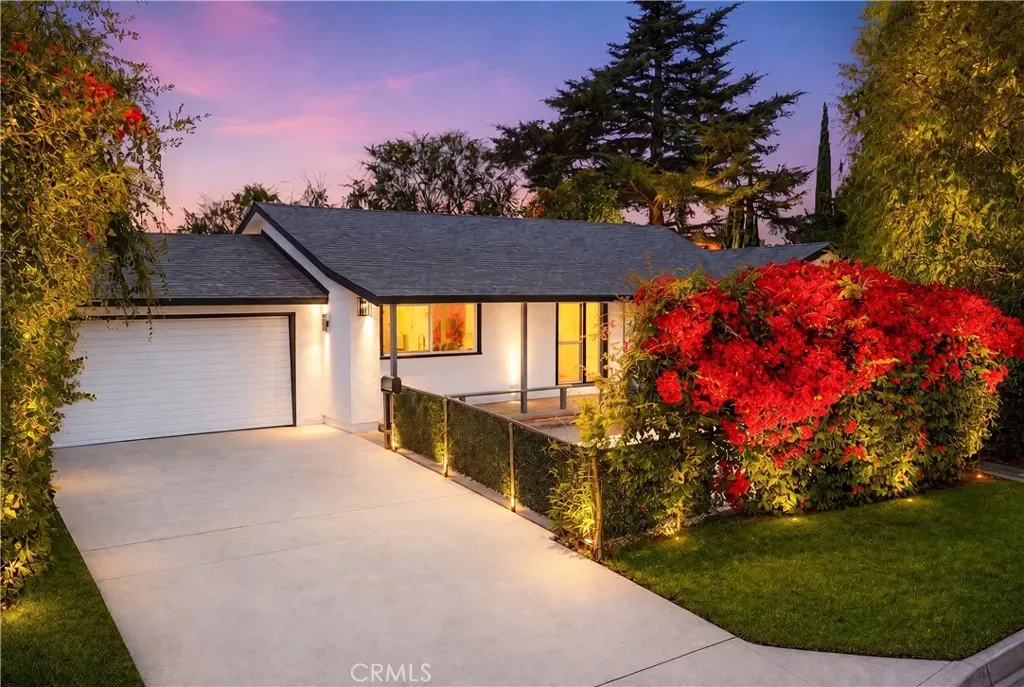 Property Photo:  6759 N Golden West  CA 91007 