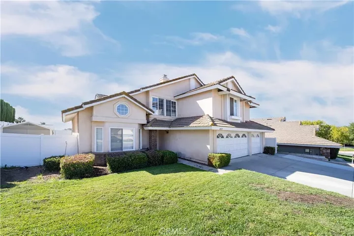 Property Photo: 40712 Pocona CA 92562
