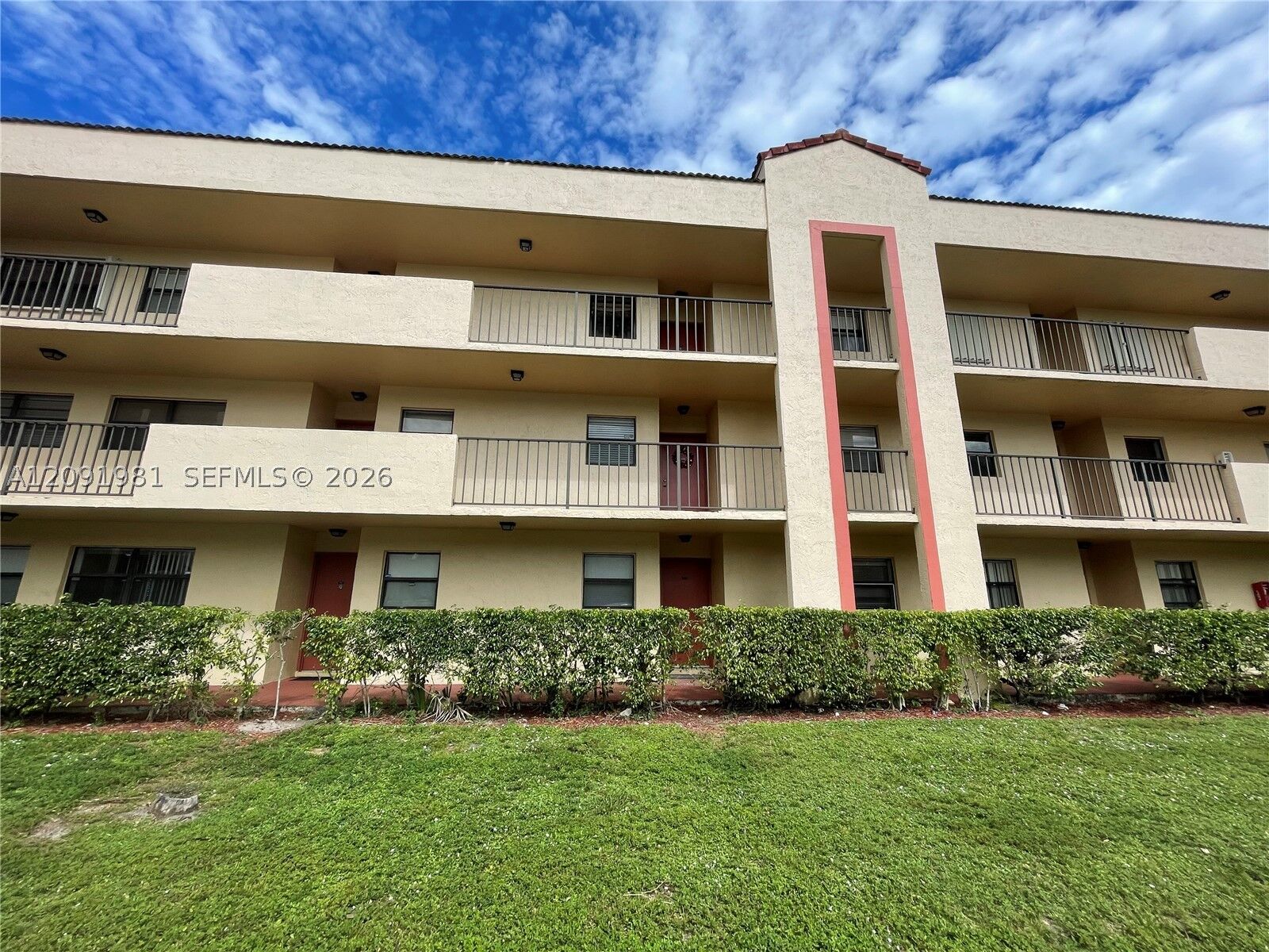 Property Photo:  3470 Foxcroft Rd 111  FL 33025 
