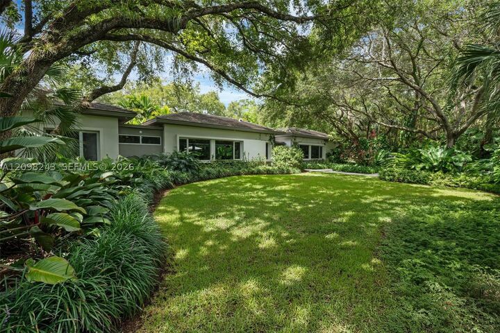 Property Photo: 6080 SW 102nd St FL 33156