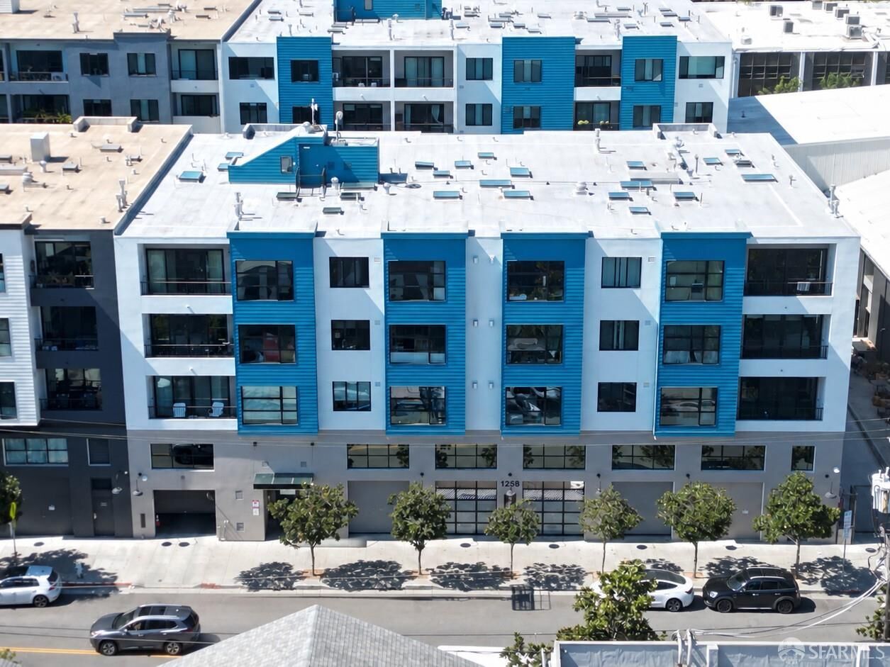 Property Photo:  1260 Minnesota Street 302  CA 94107 