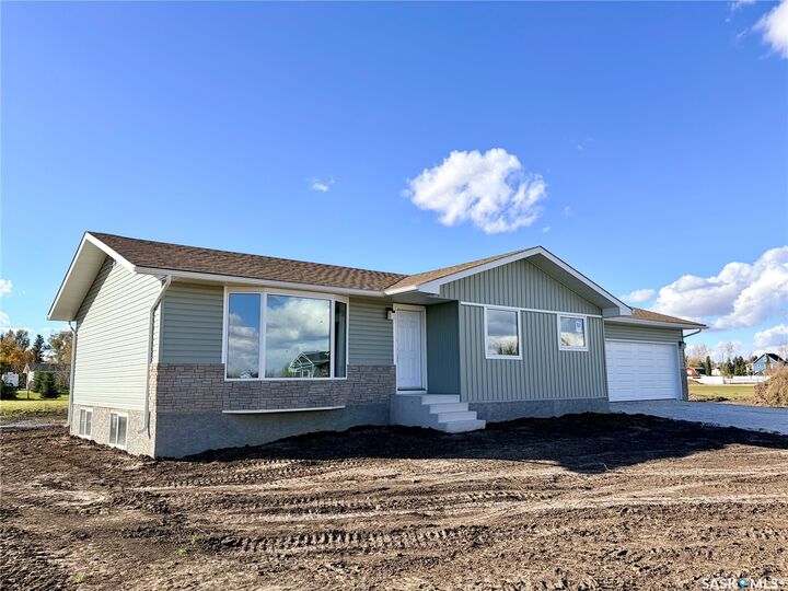 Property Photo:  38 Heritage Cove  SK S0K 1X1 