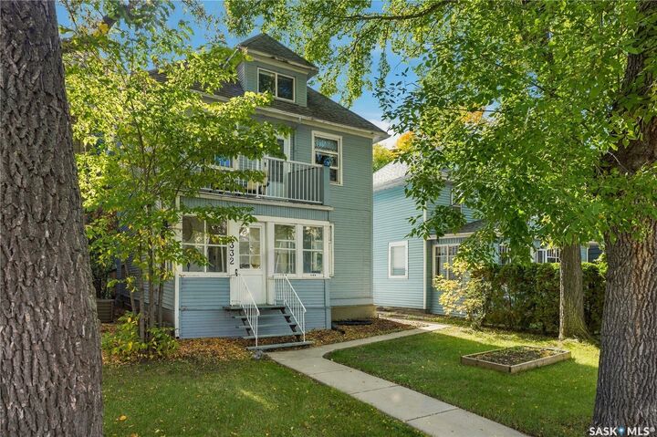 Property Photo: 332 10th Street E SK S7N 0C7