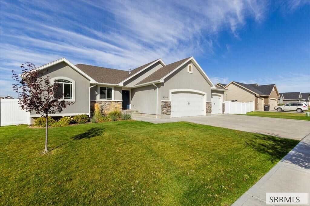 Property Photo:  4806 S Mountain Bend Drive  ID 83406 