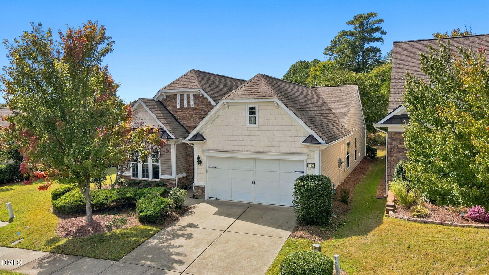 Property Photo: 109 Abbey View Way NC 27519