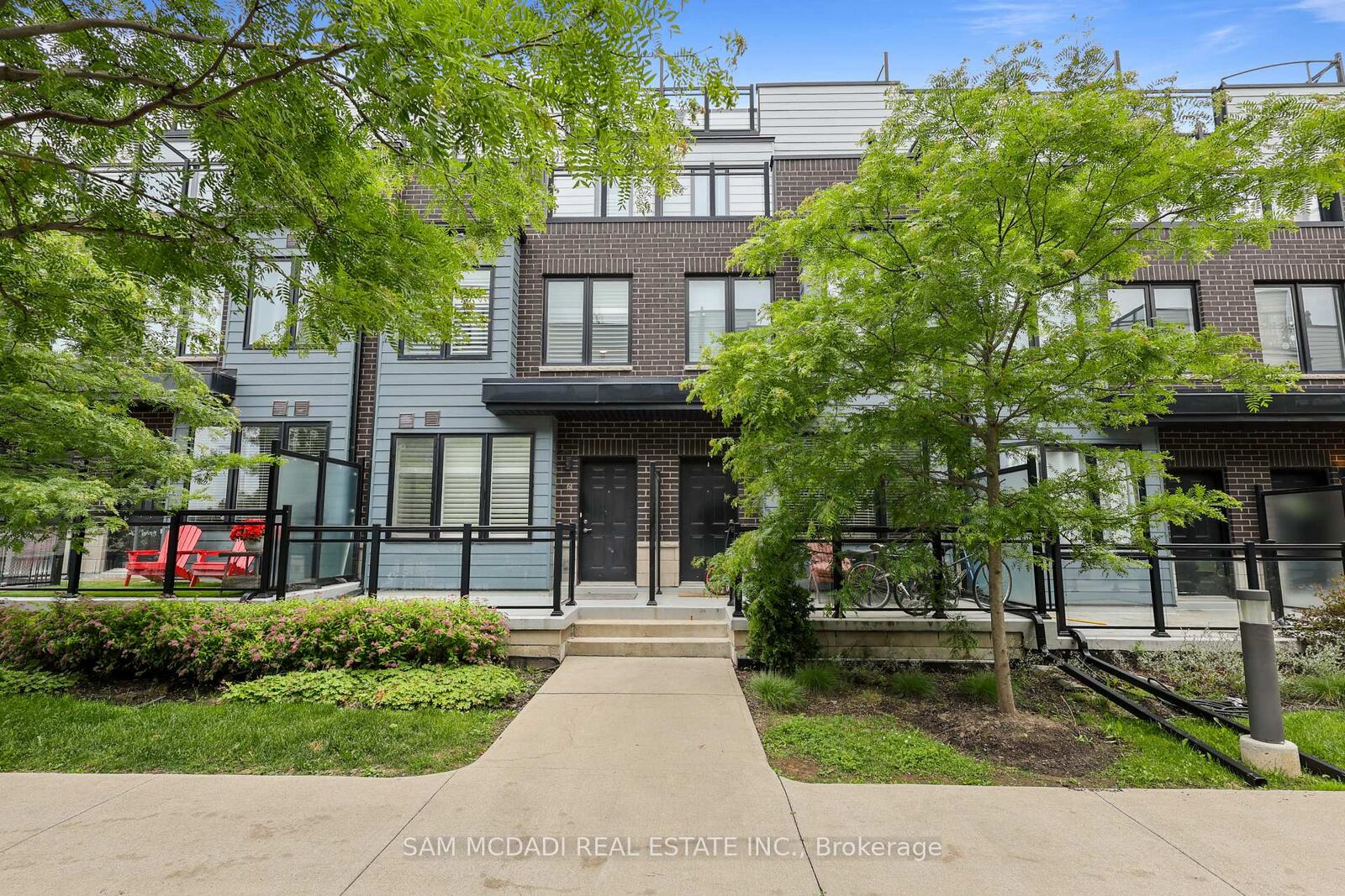 Property Photo:  2285 McNab Lane 6  ON L5J 0B3 