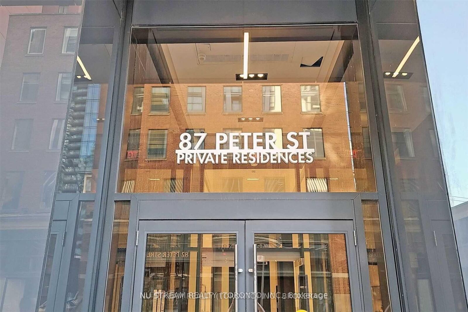 Property Photo:  87 Peter Street 1609  ON M5V 0P1 