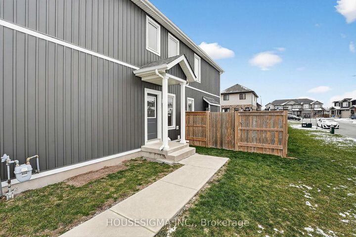 Property Photo:  14 Lamb (Lower Level) Crescent  ON L2V 0G8 
