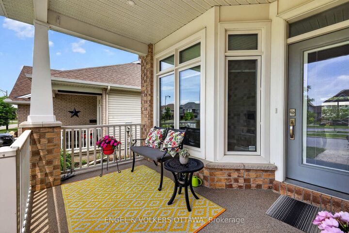Property Photo:  871 Tewin Circle  ON K4A 1K1 