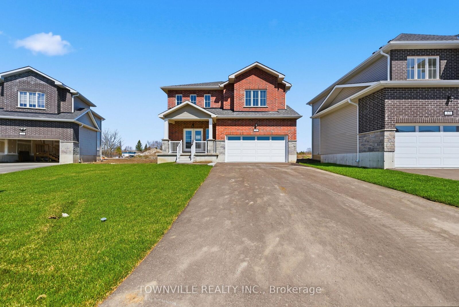 Property Photo:  31 Bradden Crescent  ON K8N 0T8 