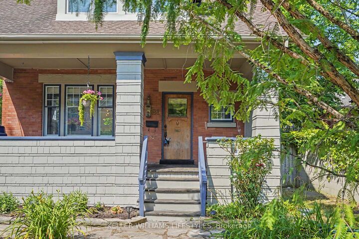 Property Photo:  31 Gerrard Street  ON N6C 4C6 