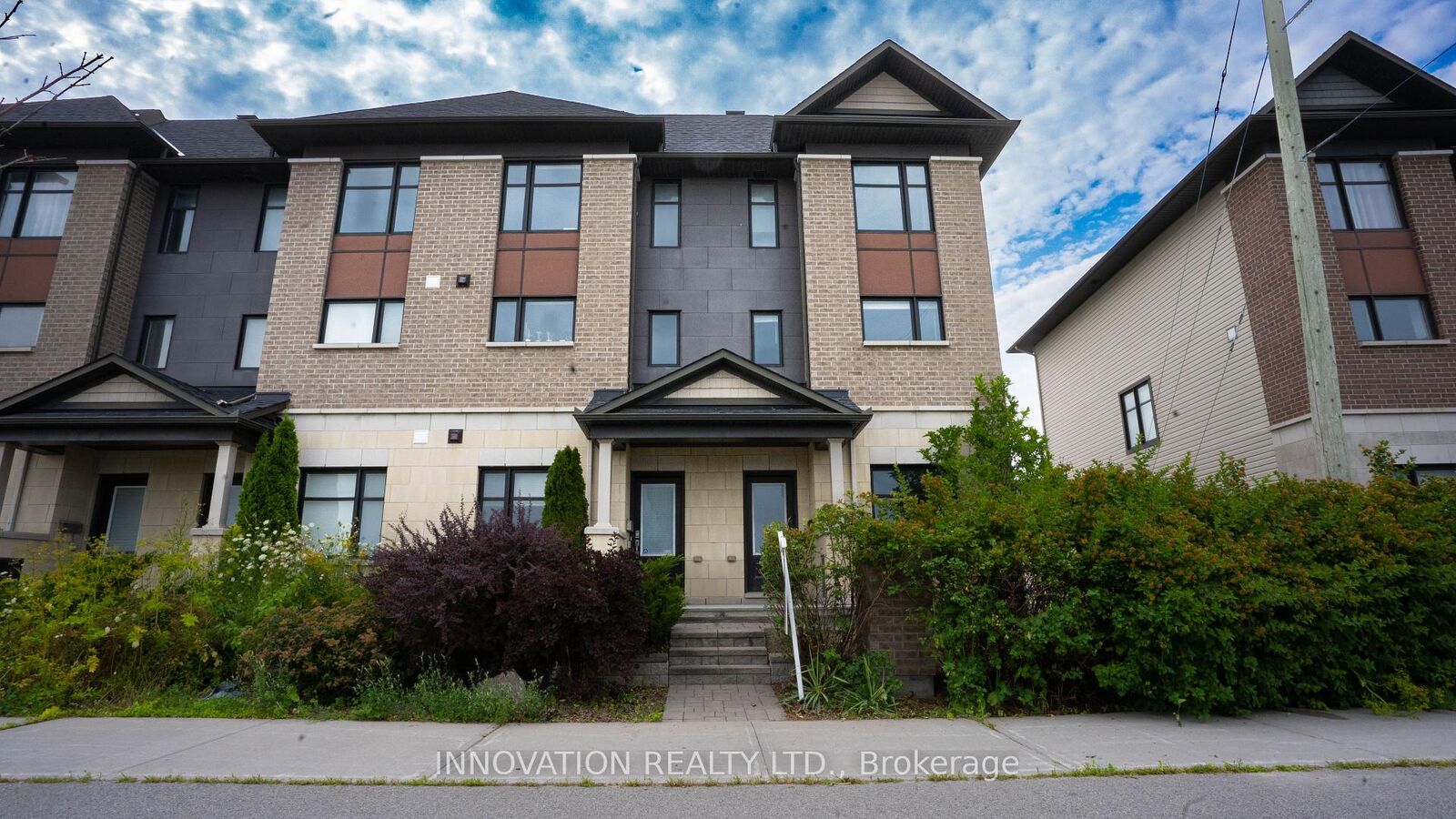 Property Photo:  516 Silvertip Lane  ON K2T 0H7 