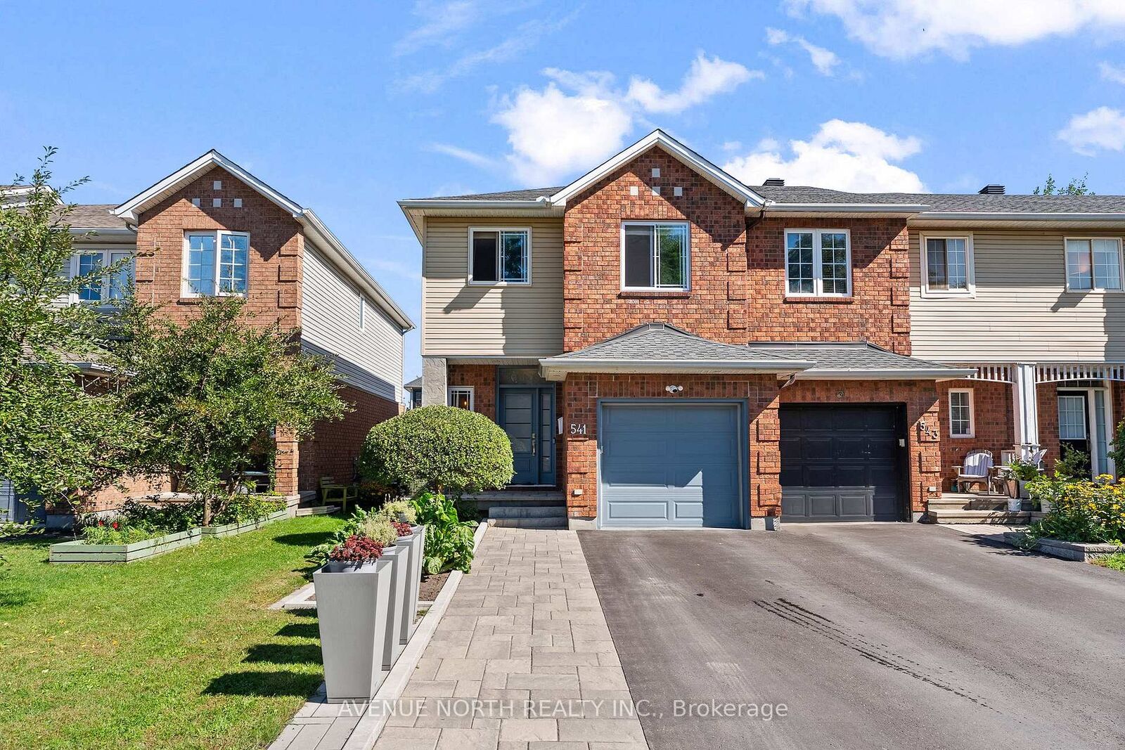 Property Photo: 541 Wild Shore Crescent ON K1V 1S9