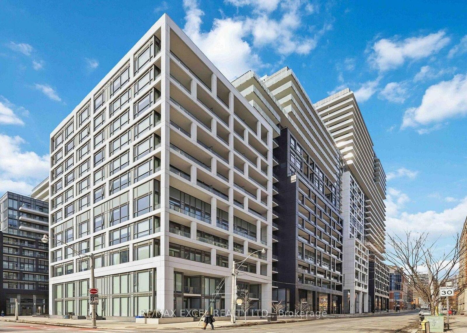 Property Photo:  60 Princess Street 914 SE  ON M5A 2C7 
