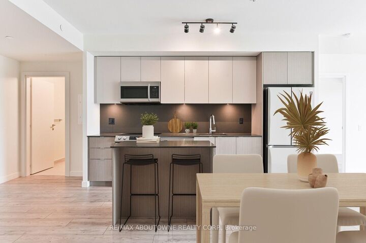 Property Photo:  125 Bronte Road A303  ON L6L 0H1 