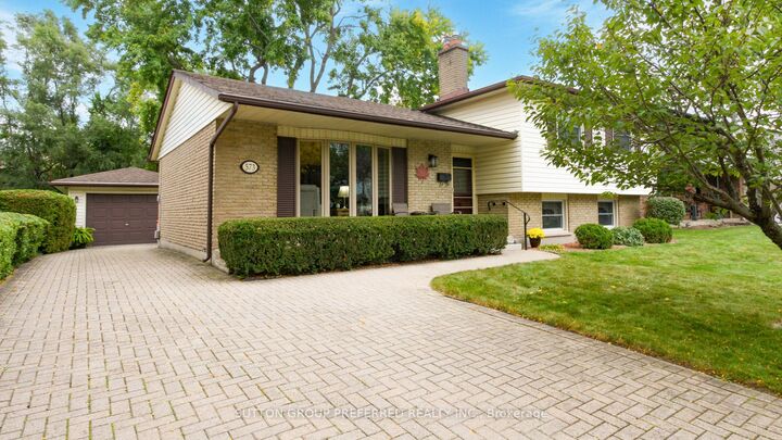 Property Photo:  573 Jamaica Court  ON N6K 1N2 