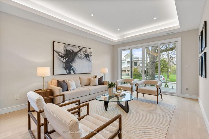Property Photo:  4 Drake Crescent  ON M1M 1A2 