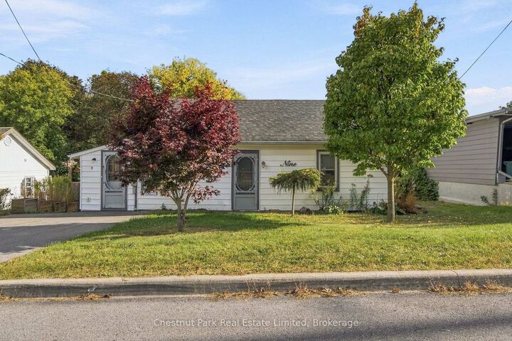 Property Photo: 9 Rogers Street ON K0K 2T0