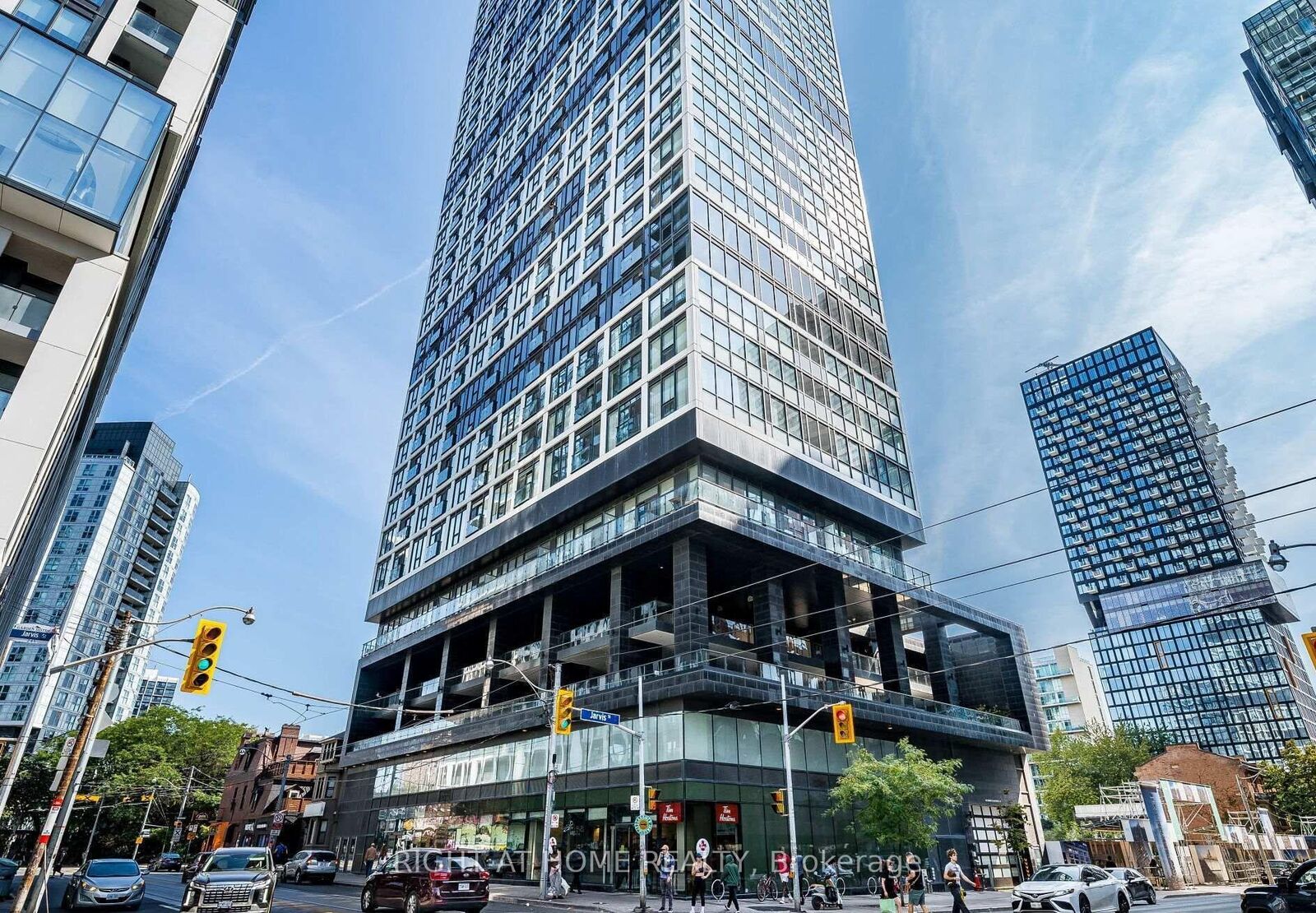 Property Photo:  181 Dundas Street E 3708  ON M5A 0N5 