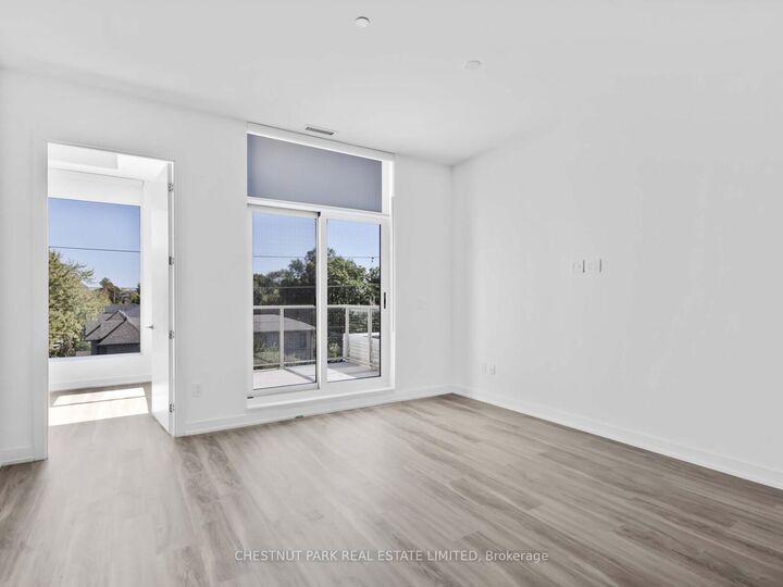 Property Photo: 722 Marlee Avenue 407 ON M6B 3J7