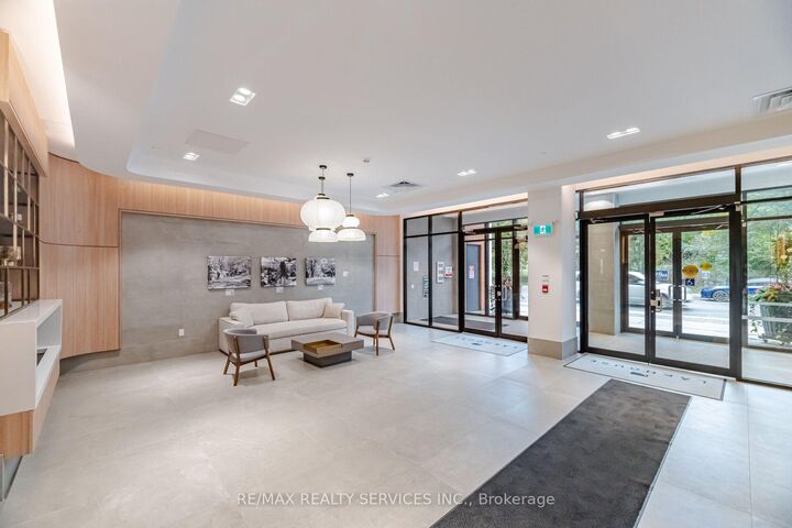 Property Photo: 185 Dunlop Street E 620 ON L4M 0M7
