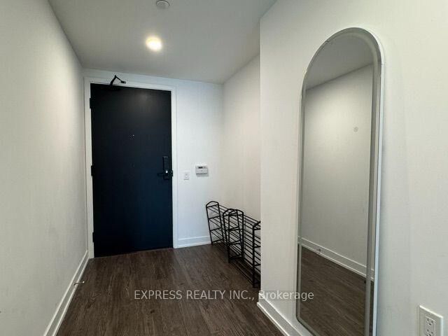Property Photo:  88 Queen Street E 2616  ON M5C 0B6 