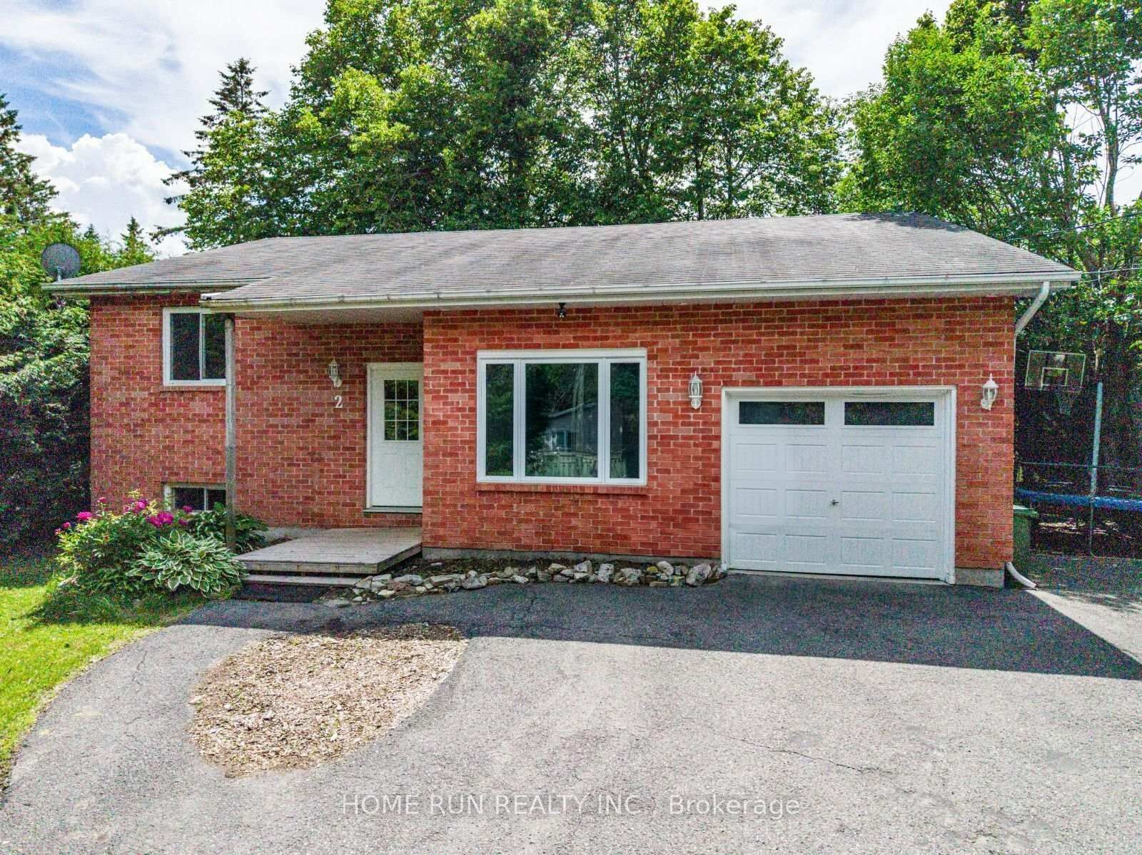 Property Photo: 2 Caribou Avenue ON K2S 1M5