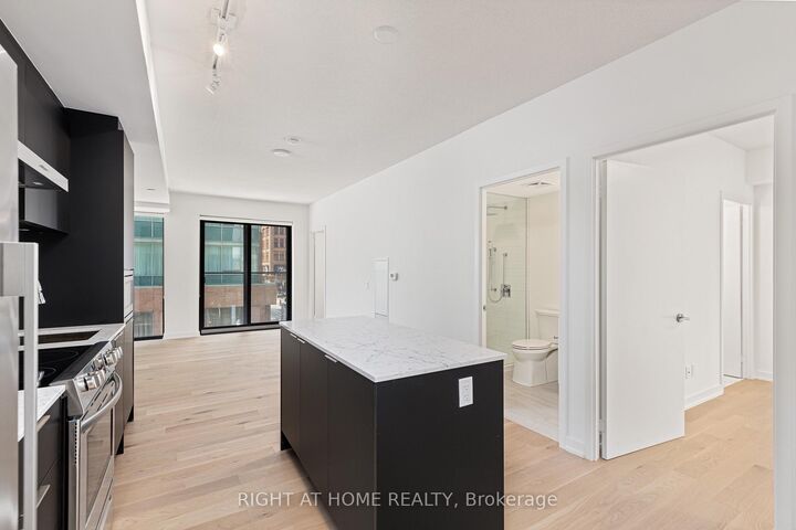 Property Photo:  25 Richmond Street E 315  ON M5C 0A6 