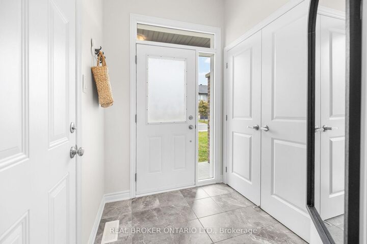 Property Photo:  300 Livery Street  ON K2V 0S1 