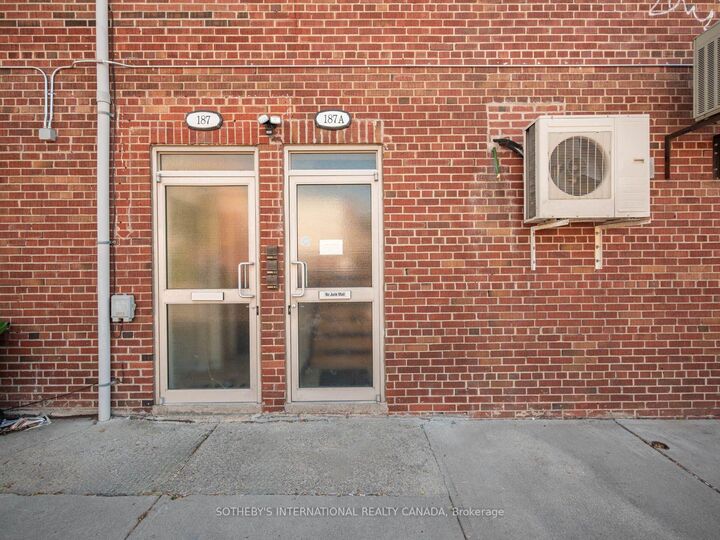 Property Photo:  187B Claremont Street  ON M6J 1V7 