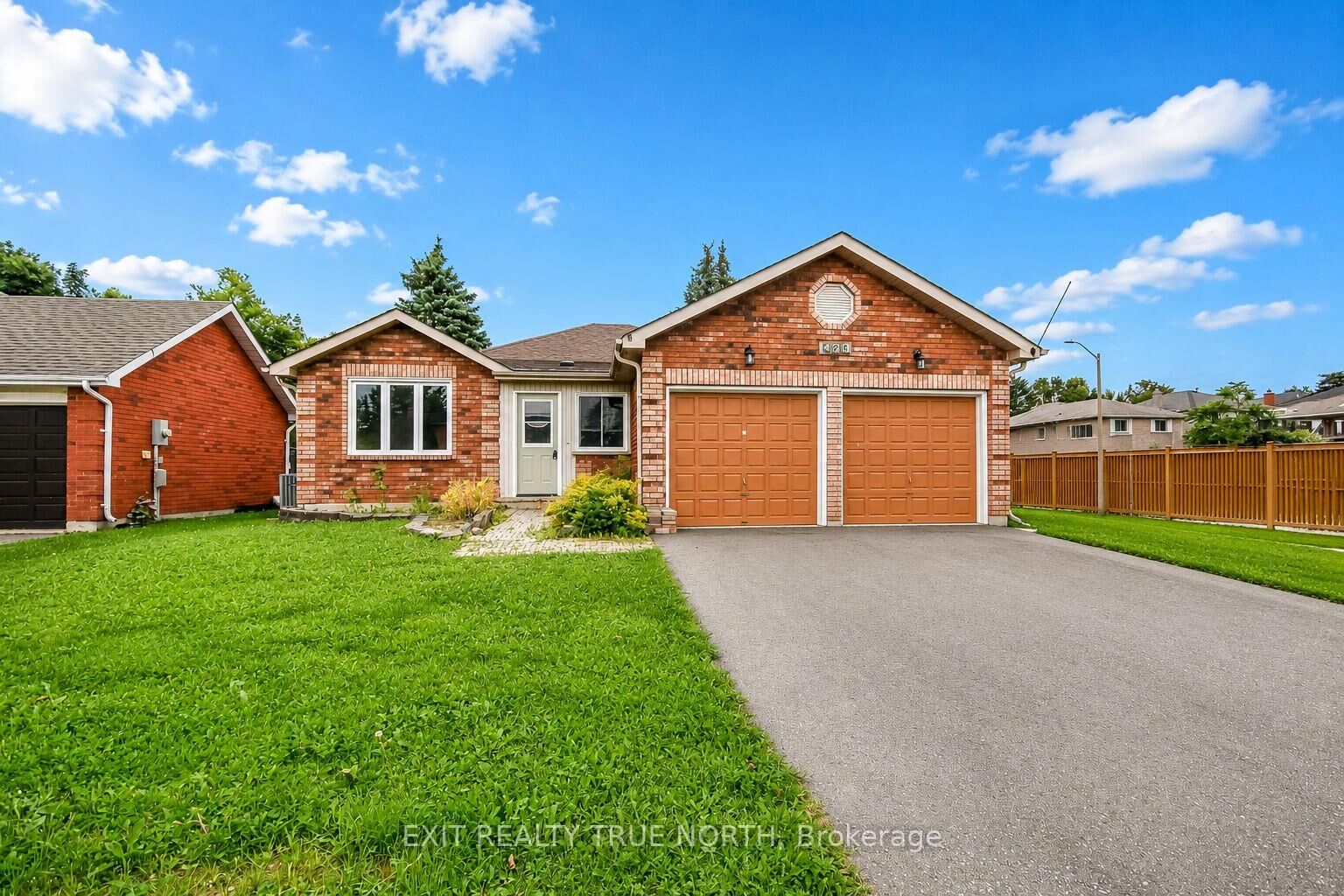 Property Photo:  426 Sunnidale Road  ON L4N 7A8 