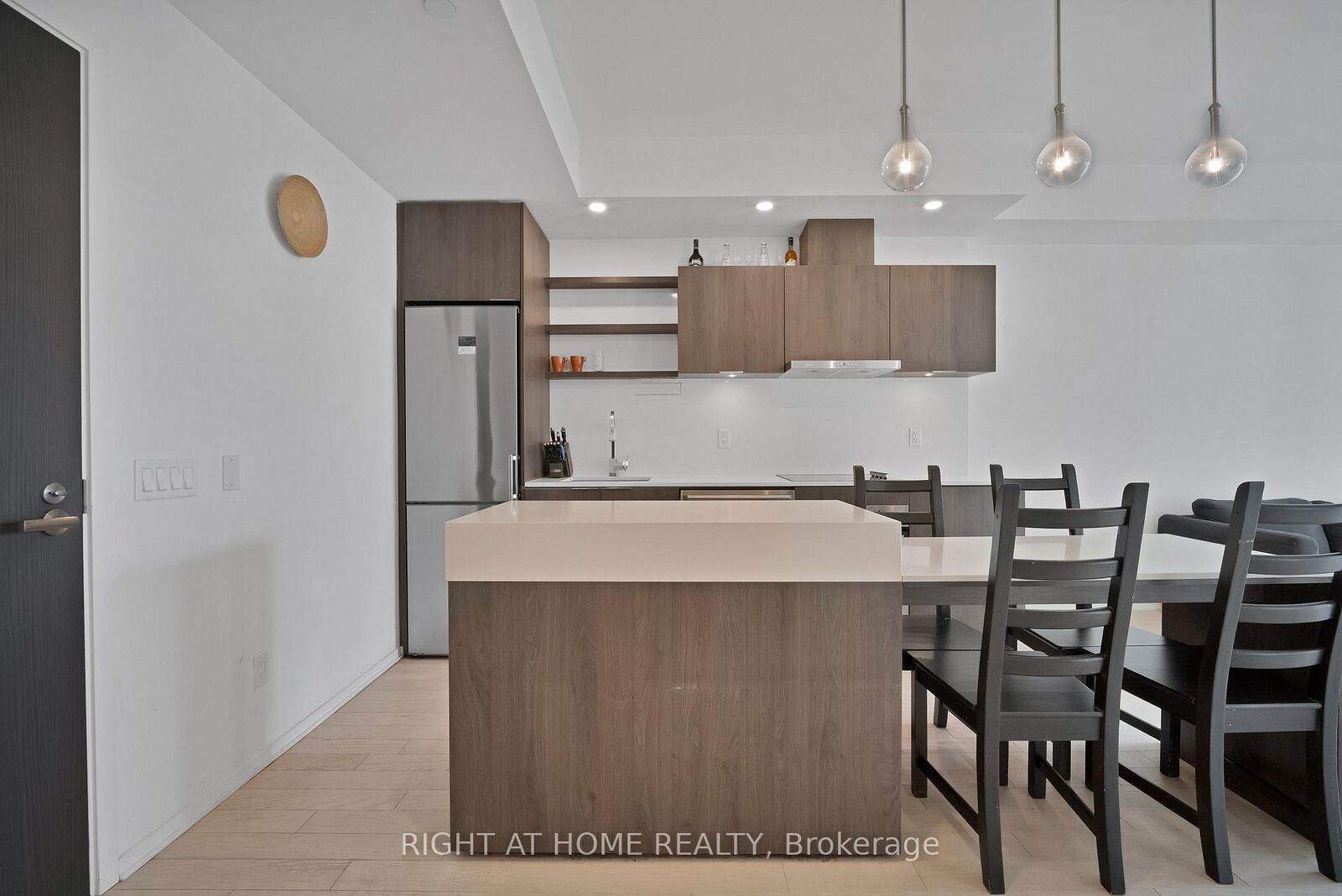 Photo de la propriété:  12 Bonnycastle Street 318  ON M5A 0C8 