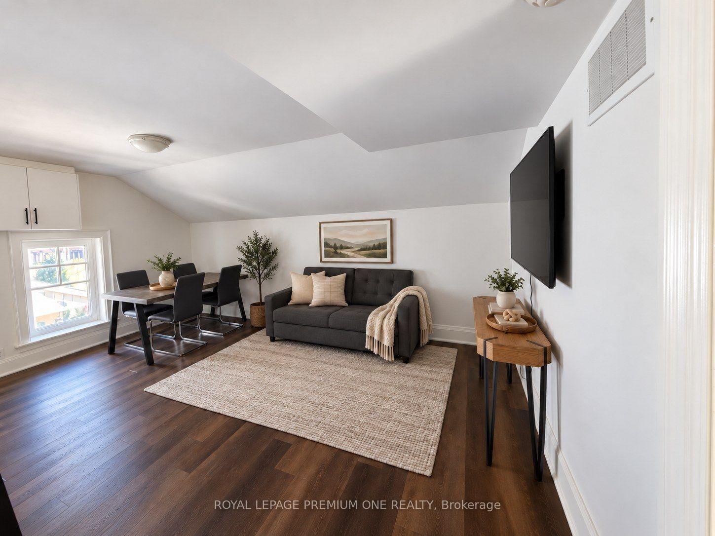 Property Photo:  10496 Islington Avenue Upper  ON L0J 1C0 