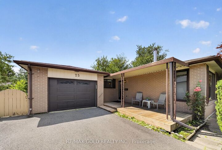 Property Photo:  25 Drayton Crescent  ON L6T 3G6 