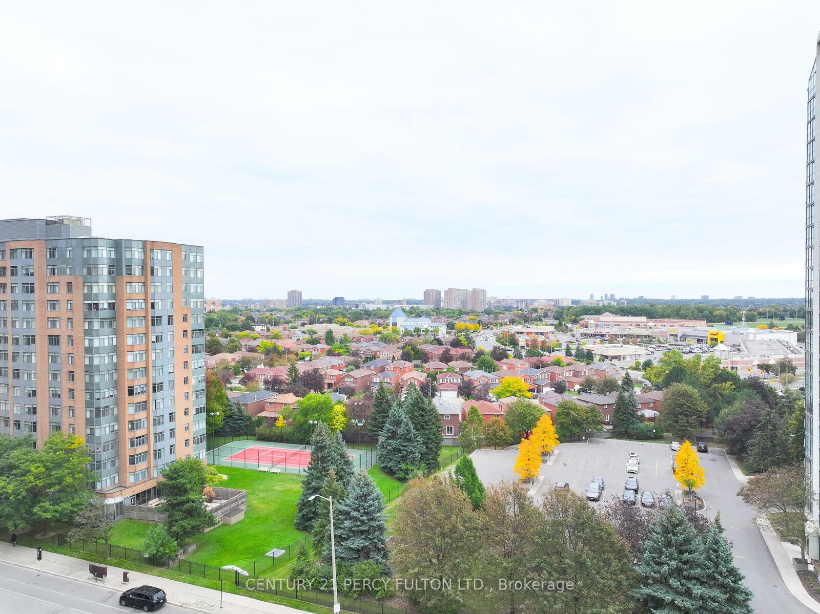 Property Photo:  325 Webb Drive 508  ON L5B 3Z9 