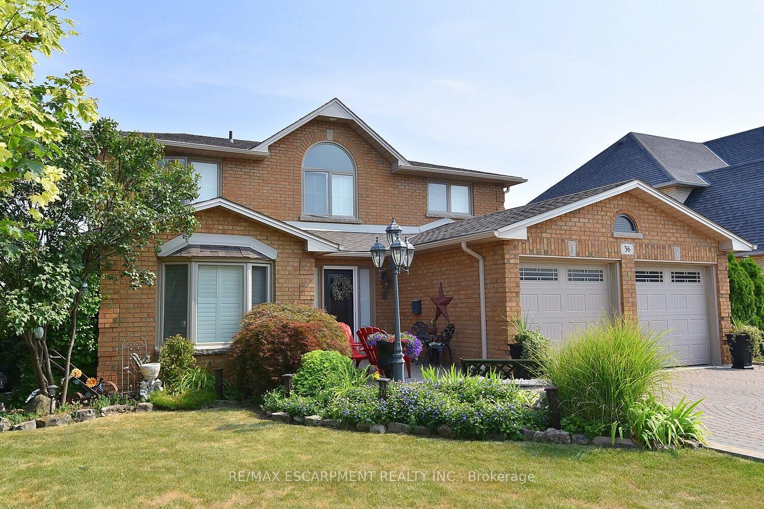 Property Photo:  36 Tommar Place  ON L8G 5B4 