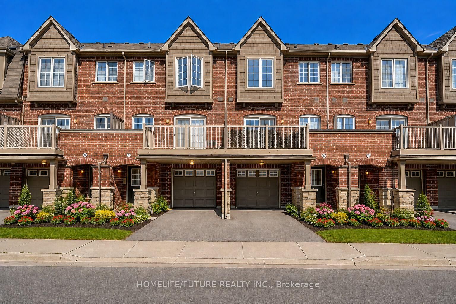 Property Photo:  3170 Boxford Crescent 7  ON L5M 0X1 