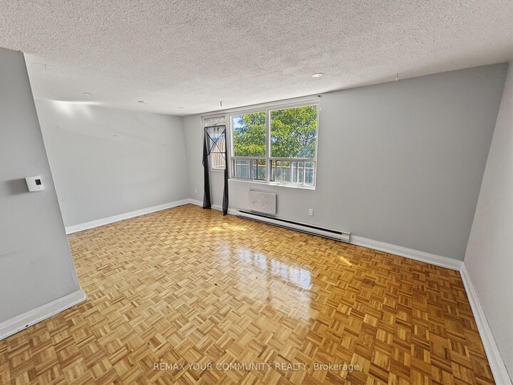 Property Photo:  199 Hillcroft Street 141  ON L1G 2L7 