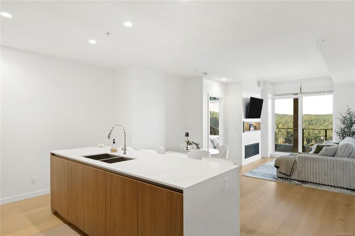 Property Photo:  2000 Hannington Rd #1412  BC V9B 6R6 