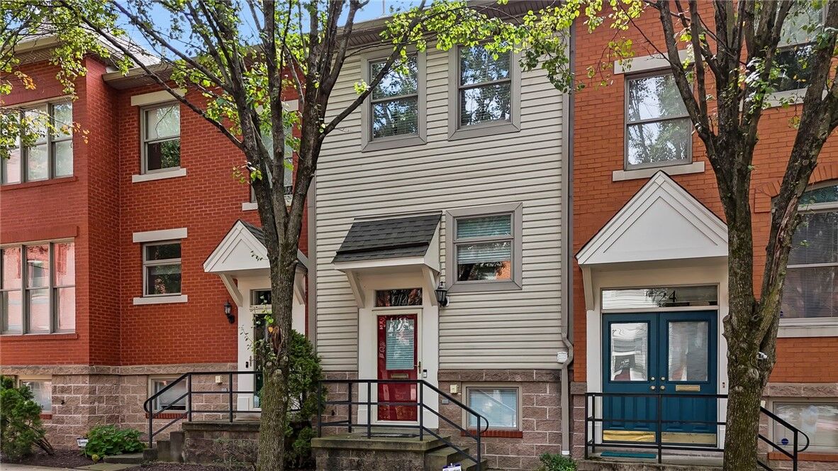 Property Photo: 1728 Merriman Court PA 15203