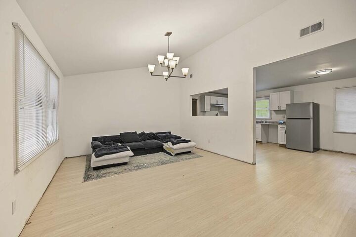 Property Photo: 1207 Avalon Avenue GA 31707